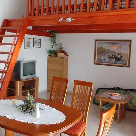 In Pula/istrien 17419 Apartament