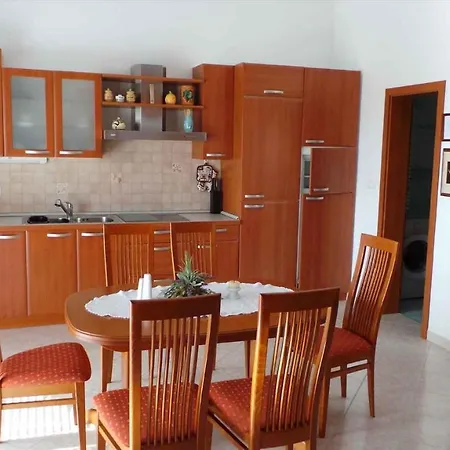 In Pula/istrien 17419 Apartment Muntić