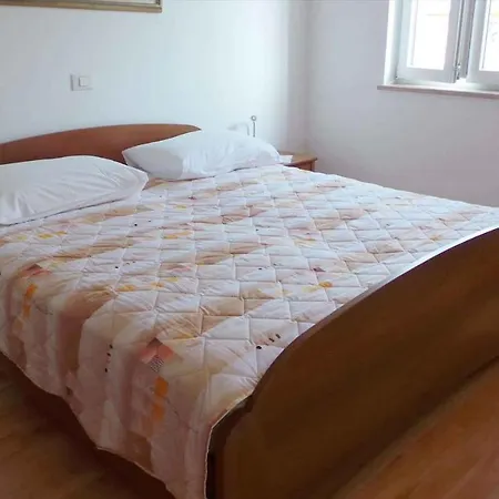 In Pula/istrien 17419 Apartament *