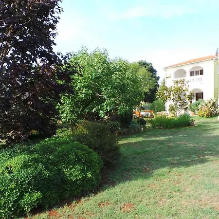 In Pula/istrien 17419 Apartment *