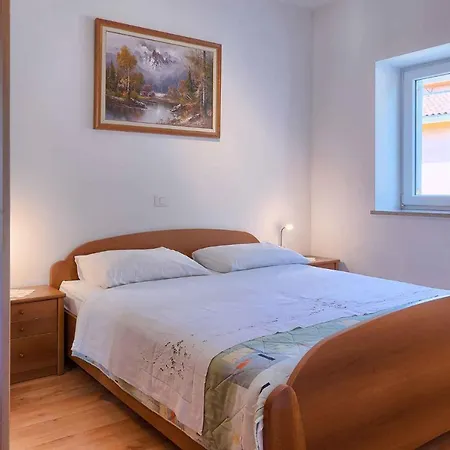In Pula/istrien 17419 Apartment Muntić